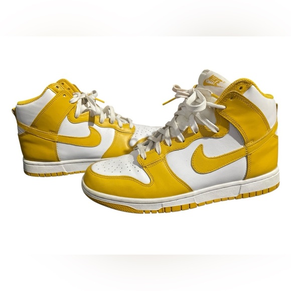 Nike DUNK - Picture 1 of 4
